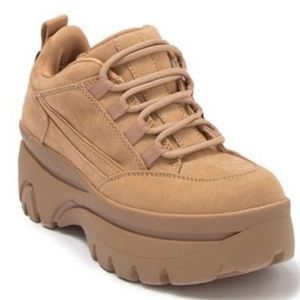 Madden sandy brown 😍platform madden sneakers 👀🤩